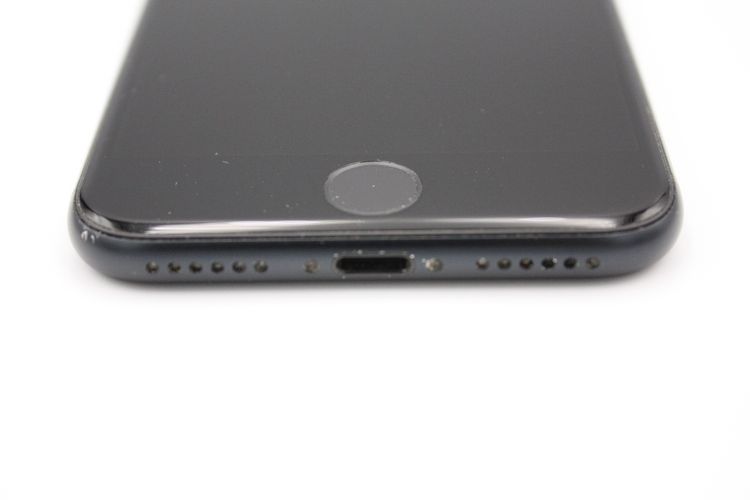 �Хåƥ꡼�����ɹ�(95%) iPhone SE ��3���� 64GB