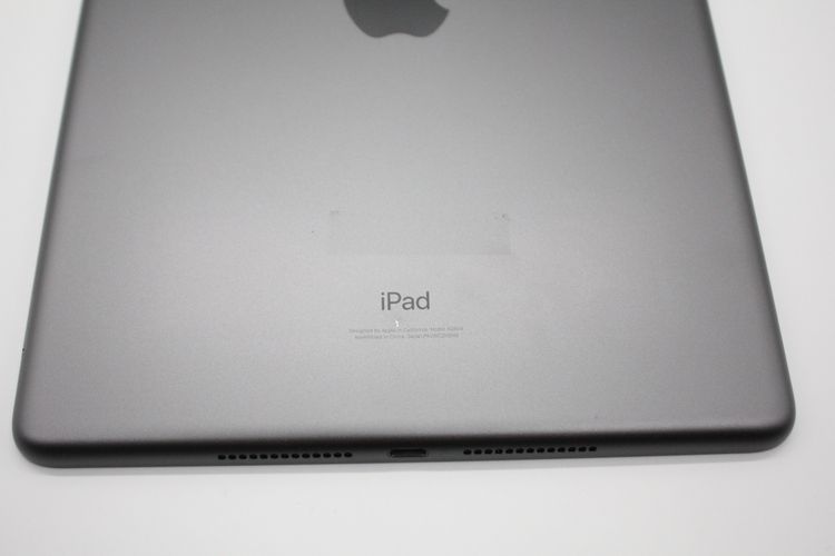 iPad ��9���� 64GB Wi-Fi + Cellular��ǥ� ���ڡ������쥤 B���