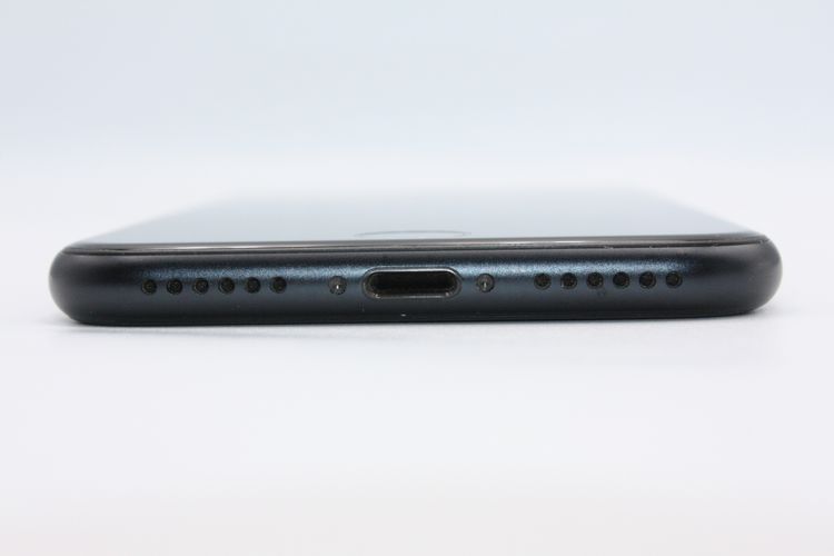 iPhoneSE ��3���� 64GB SIM�ե꡼ �ߥåɥʥ��� C���