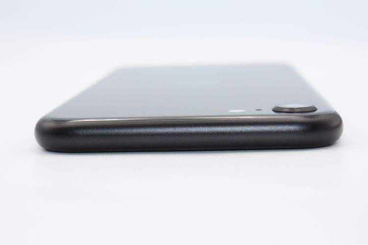 iPhoneSE ��2���� 64GB �֥�å� SIM���å�����Ѥ� B���