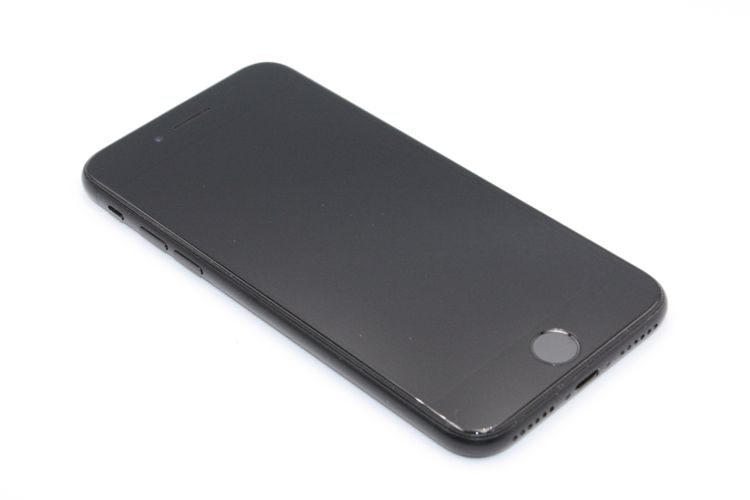 iPhoneSE ��2���� 64GB �֥�å� SIM���å�����Ѥ� B���