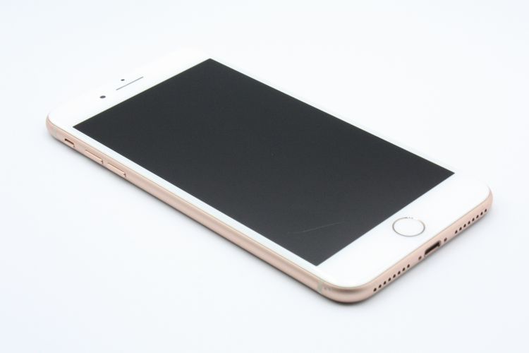�������ò� iPhone8Plus 64GB SIM���å�����Ѥ� ��å� C���