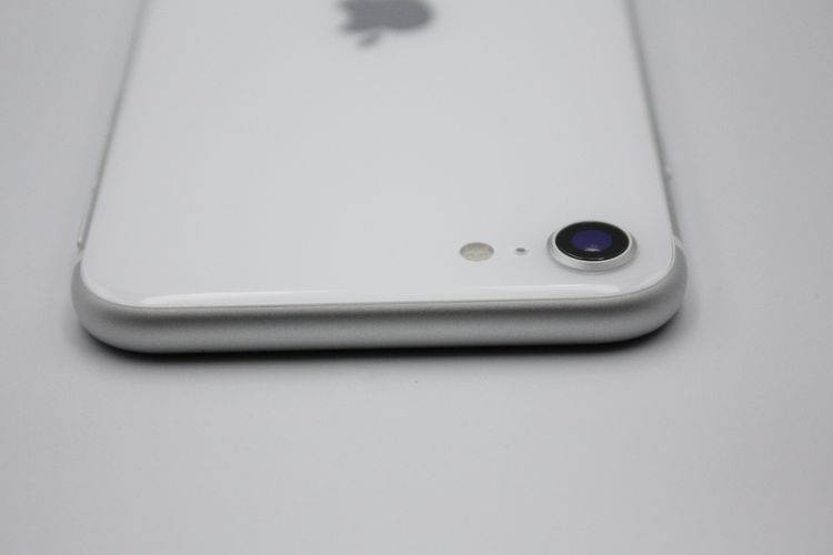 ���� iPhoneSE ��2���� 64GB �ۥ磻�� SIM�ե꡼