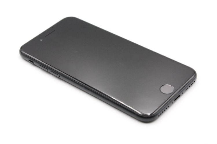 iPhoneSE ��3���� 64GB SIM�ե꡼ �ߥåɥʥ��� C���