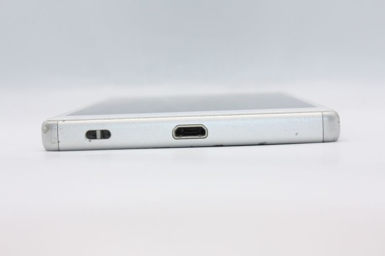 Xperia Z5 SOV32 au �ۥ磻�� SIM���å�����Ѥ� C���