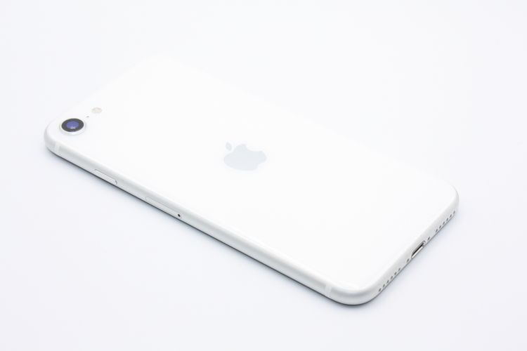 iPhoneSE ��2���� 64GB �ۥ磻�� SIM�ե꡼ B���