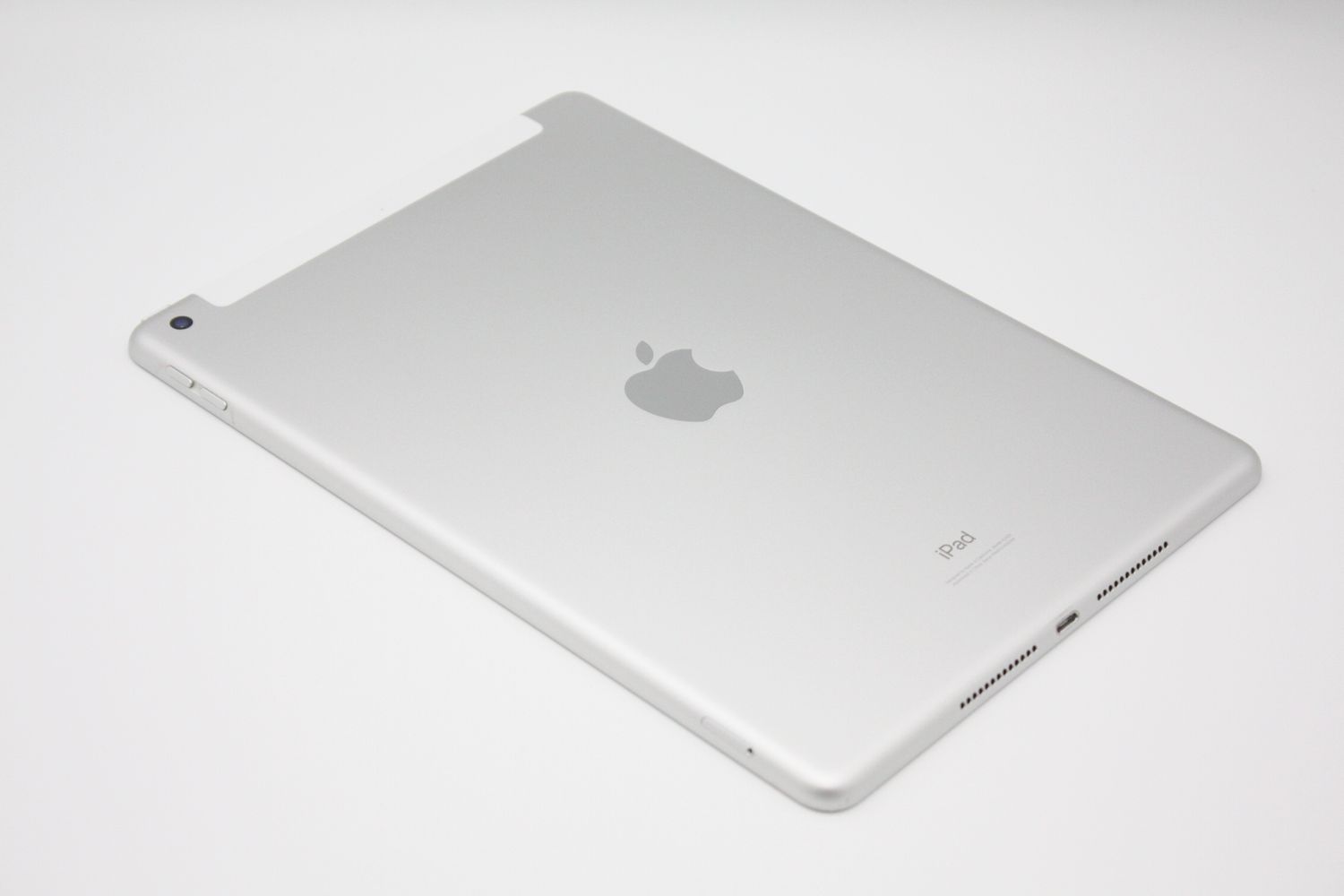 ムスビー｜美品 iPad 第8世代 128GB Wi-Fi+Cellularモデル Aランク 