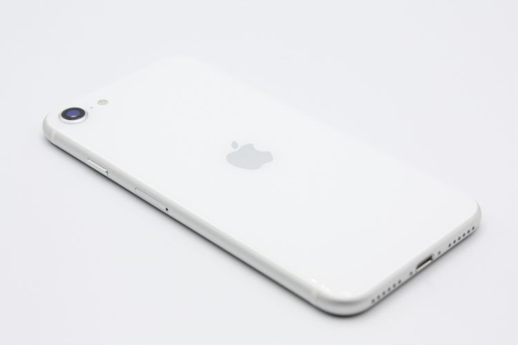 iPhoneSE ��2���� 64GB �ۥ磻�� SIM�ե꡼ B���