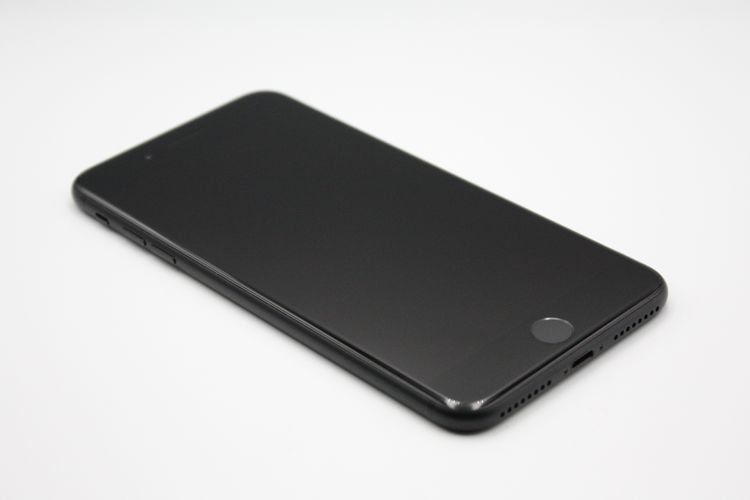 �������ò� �Хåƥ꡼�����ɹ�(96��) iPhone7Plus 32GB C���