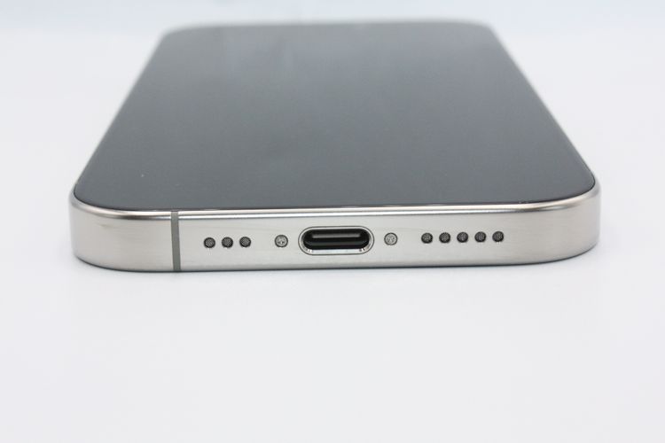 �������ò� �Хåƥ꡼�ɹ�(100��) iPhone16Pro 256GB B���