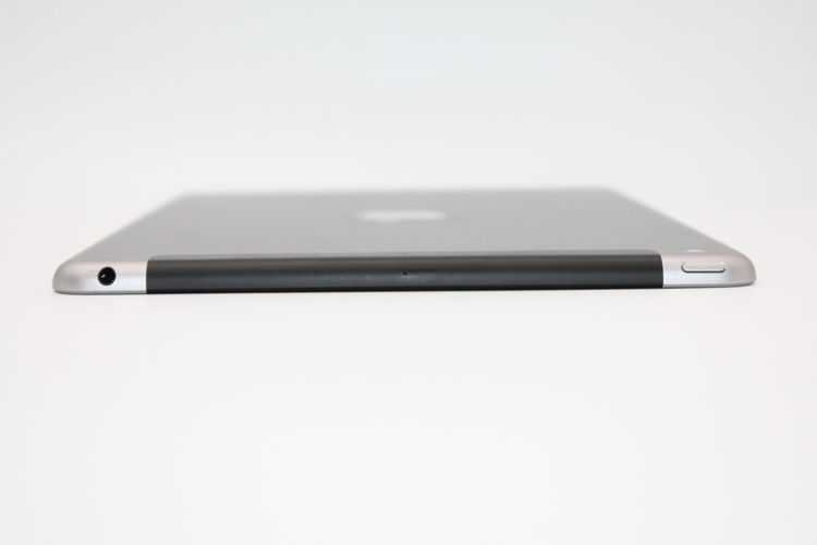 iPad ��5���� Wi-Fi+Cellular��ǥ� 32GB SIM���å�����Ѥ� B���