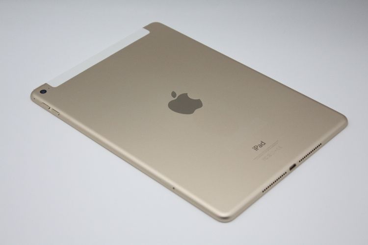 iPad Air 2 Wi-Fi + Cellular 16GB ������� au B���