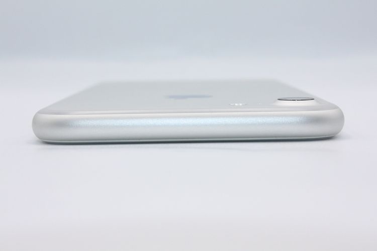 �Хåƥ꡼�����ɹ�(98%) iPhone7 32GB SIM���å�����Ѥ� ����С� B���