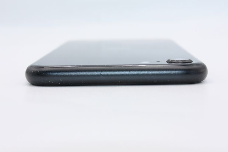 iPhoneSE ��3���� 64GB SIM�ե꡼ �ߥåɥʥ��� C���