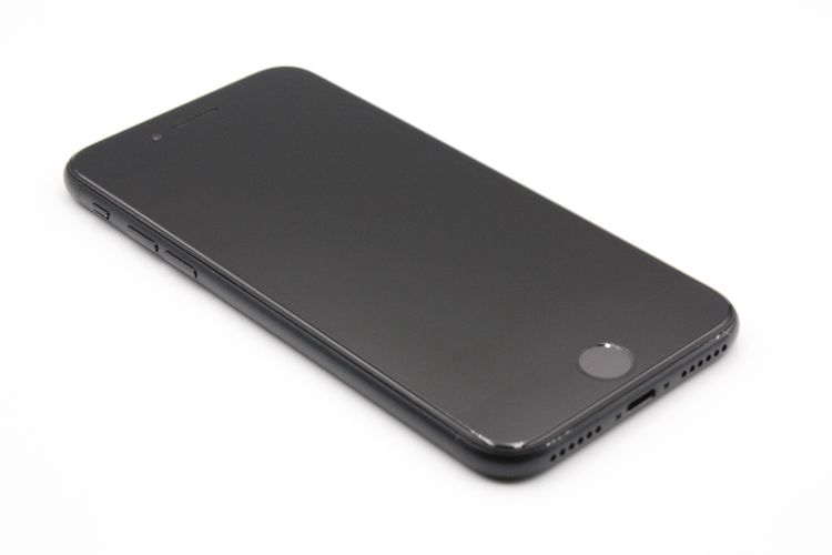 iPhoneSE ��3���� 64GB SIM�ե꡼ �ߥåɥʥ��� B���