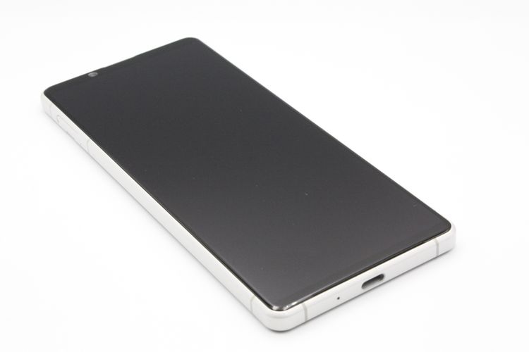 ���� Xperia 1 II SOG01 �ۥ磻�� SIM���å�����Ѥ� A���