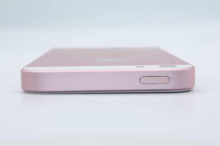 �������ò� iPhoneSE ��1���� 16GB SIM���å�����Ѥ� ������������� C���