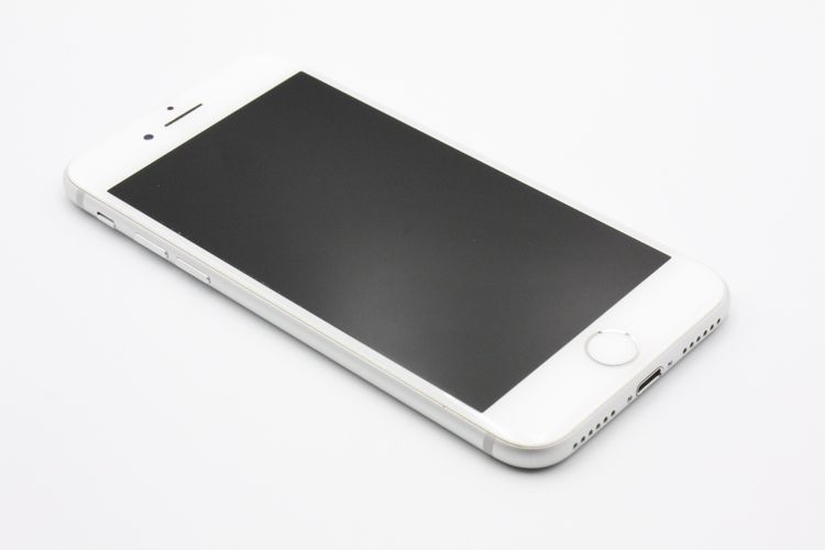 iPhone7 32GB SIM���å�����Ѥ� ����С� B���