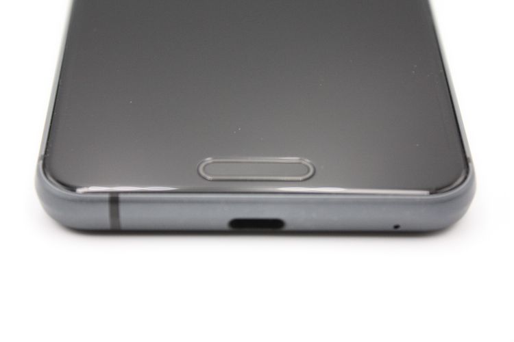 AQUOS sense3 SHV45 Black SIM���å�����Ѥ� B���