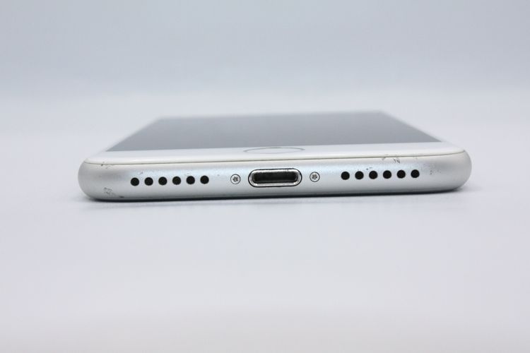 �������ò� iPhone8 64GB SIM���å�����Ѥ� ����С� C���