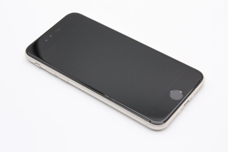 �������ò� iPhoneSE ��3���� 64GB SIM�ե꡼ �������饤�� B���