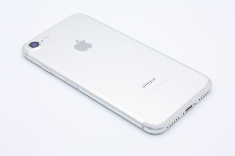 iPhone7 32GB SIMåѤ С B