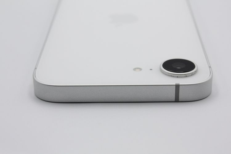 ����Ʊ���� �Хåƥ꡼�����ɹ�(99%) iPhone16e 128GB �ۥ磻��