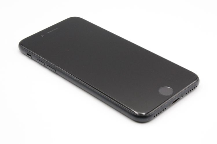 iPhoneSE ��3���� 64GB SIM�ե꡼ �ߥåɥʥ��� B���