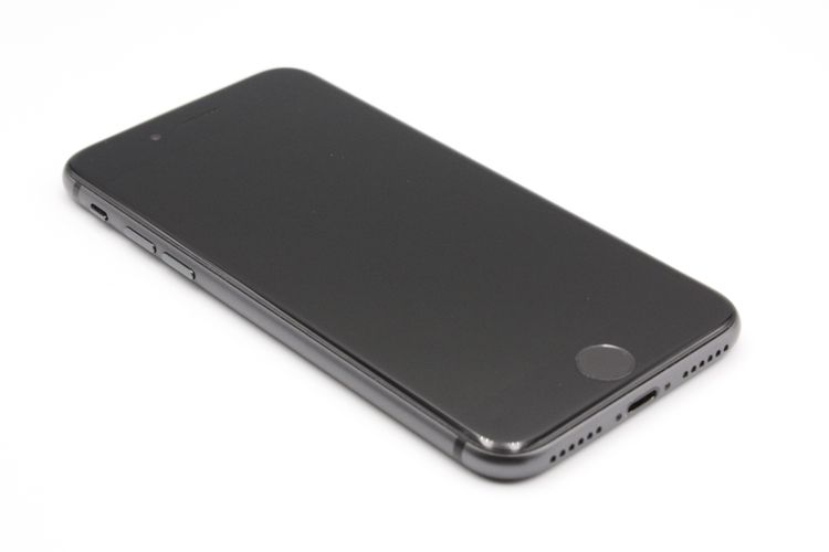 iPhone8 64GB SIM���å�����Ѥ� ���ڡ������쥤 C���
