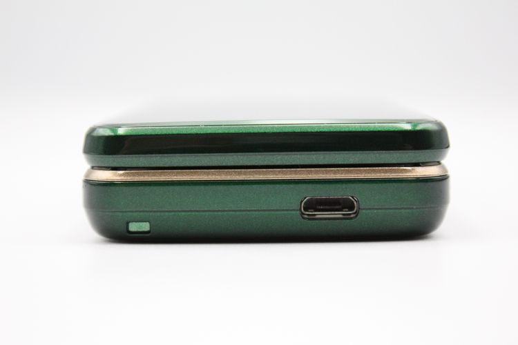 AQUOS K SHF34 ������륰�꡼�� SIM���å�����Ѥ� B���