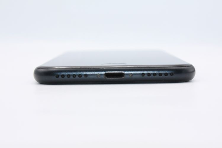 iPhoneSE ��3���� 64GB SIM�ե꡼ �ߥåɥʥ��� C���