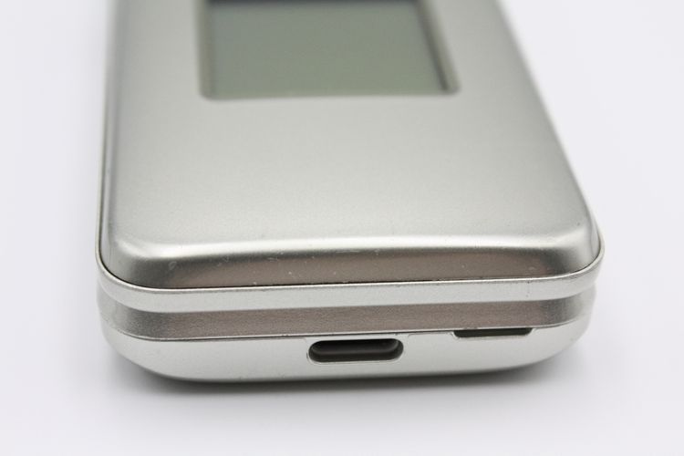 ���󤿤󥱡����� KYF41 �����ѥ󥴡���� SIM���å�����Ѥ� B���