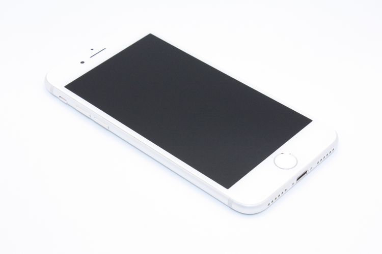 iPhone7 32GB SIMåѤ С B