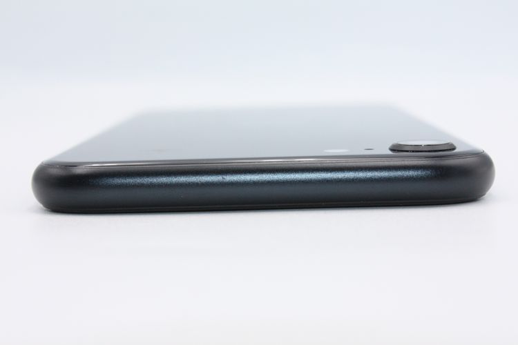 �Хåƥ꡼�����ɹ�(98%) iPhoneSE ��3���� 64GB �ߥåɥʥ��� B���