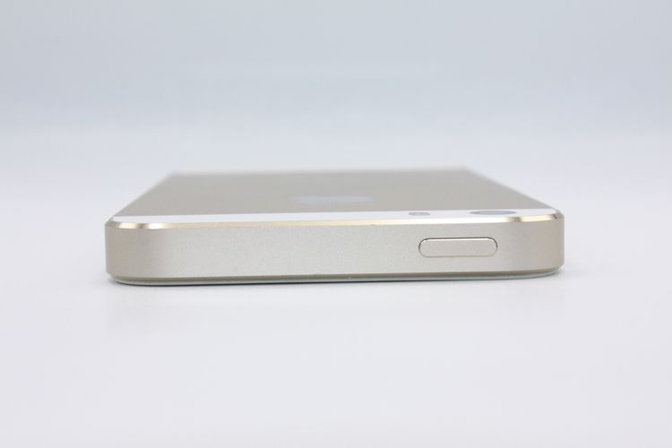 �������ò� iPhone5s 16GB au ������� B���