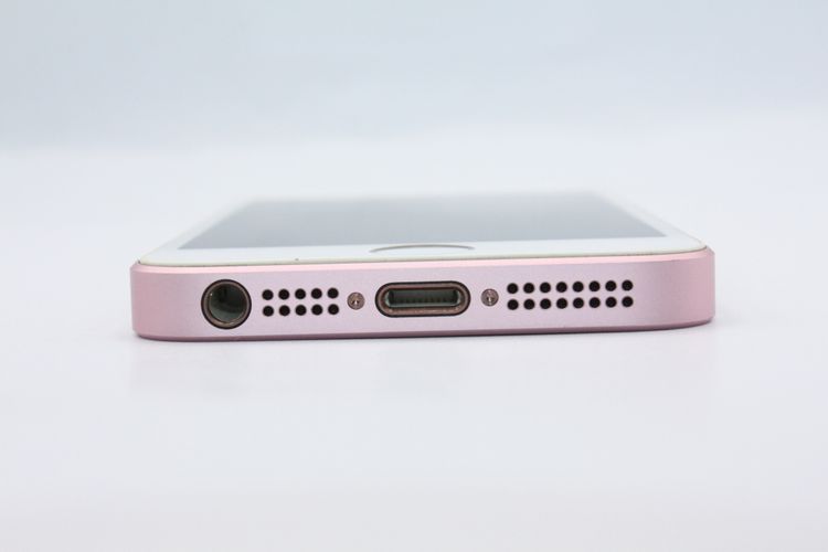 �������ò� �Хåƥ꡼�����ɹ�(100��) iPhoneSE ��1���� 16GB B���