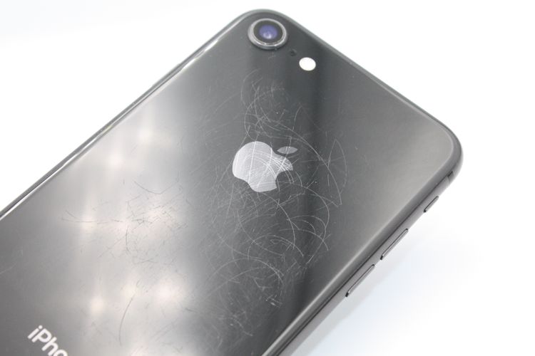 �������ò� iPhone8 64GB SIM���å�����Ѥ� ���ڡ������쥤 C���