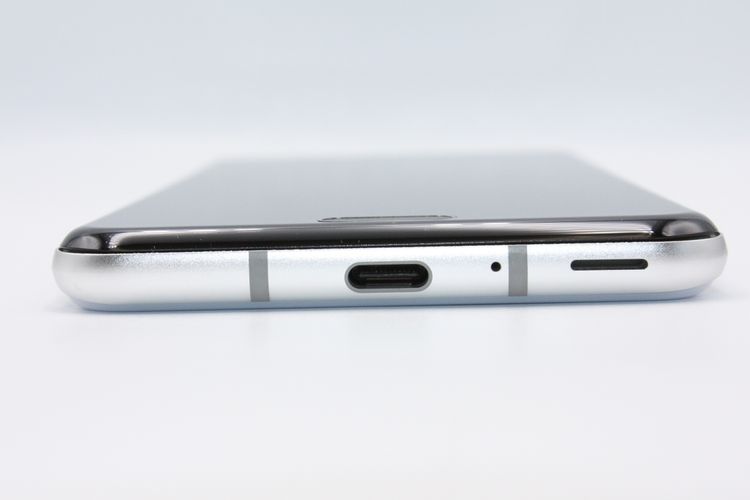 AQUOS R3 SHV44 SIM���å�����Ѥ� �ۥ磻�� B���