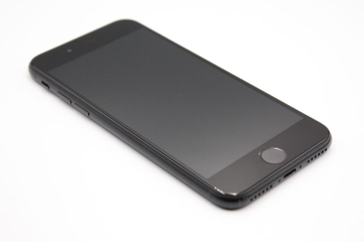 �������ò� iPhoneSE ��3���� 64GB SIM�ե꡼ �ߥåɥʥ��� �������