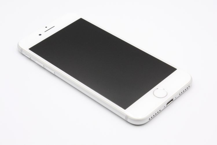 �Хåƥ꡼�����ɹ�(95%) iPhone7 32GB SIM���å�����Ѥ� ����С� B���