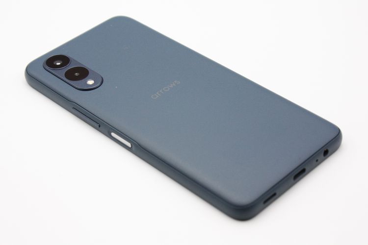 arrows We2 F-52E �ͥ��ӡ����꡼�� docomo��SIM�ե꡼ B���
