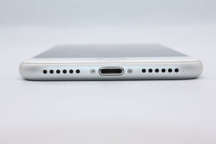 iPhone7 32GB SIM���å�����Ѥ� ����С� B���