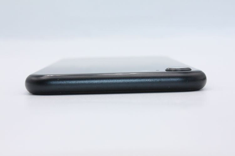 iPhoneSE ��3���� 64GB SIM�ե꡼ �ߥåɥʥ��� B���