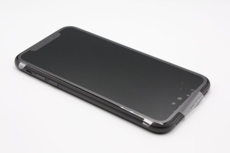 ����̤������ iPhone11 64GB SIM���å�����Ѥ� �֥�å� SS���