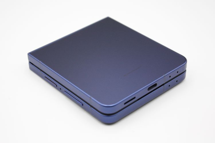 �������ò� Galaxy Z Flip7 256GB SCG35 au��SIM�ե꡼ B���