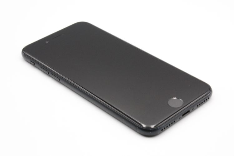 iPhoneSE ��3���� 64GB SIM�ե꡼ �ߥåɥʥ��� C���