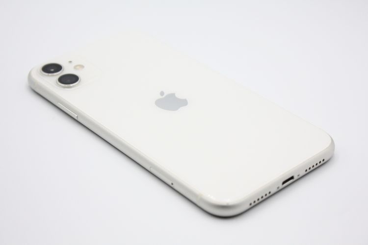 �������ò� iPhone11 64GB SIM���å�����Ѥ� �ۥ磻�� B���