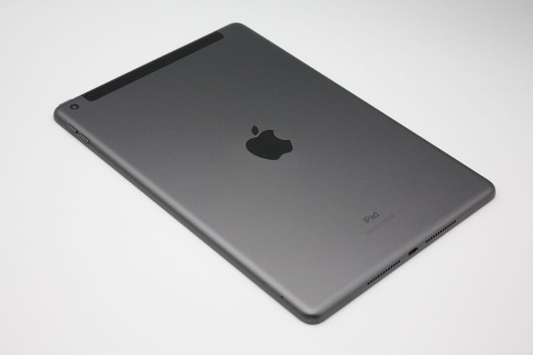 iPad ��7���� Wi-Fi+Cellular 32GB ���ڡ������쥤 B���