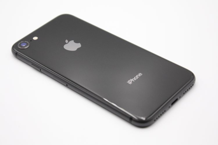 iPhone8 64GB SIM���å�����Ѥ� ���ڡ������쥤 B���