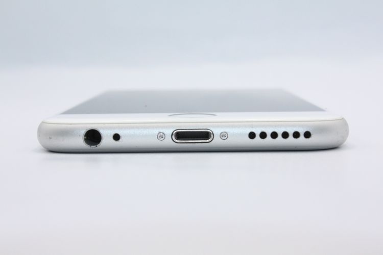 �Хåƥ꡼�����ɹ�(96��) iPhone6s 16GB SIM���å�����Ѥ� ����С� B���